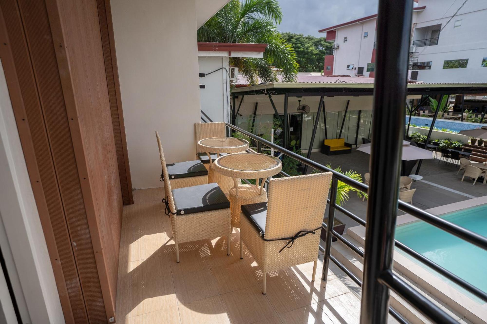 Hotel Carmelita Tuguegarao Extérieur photo